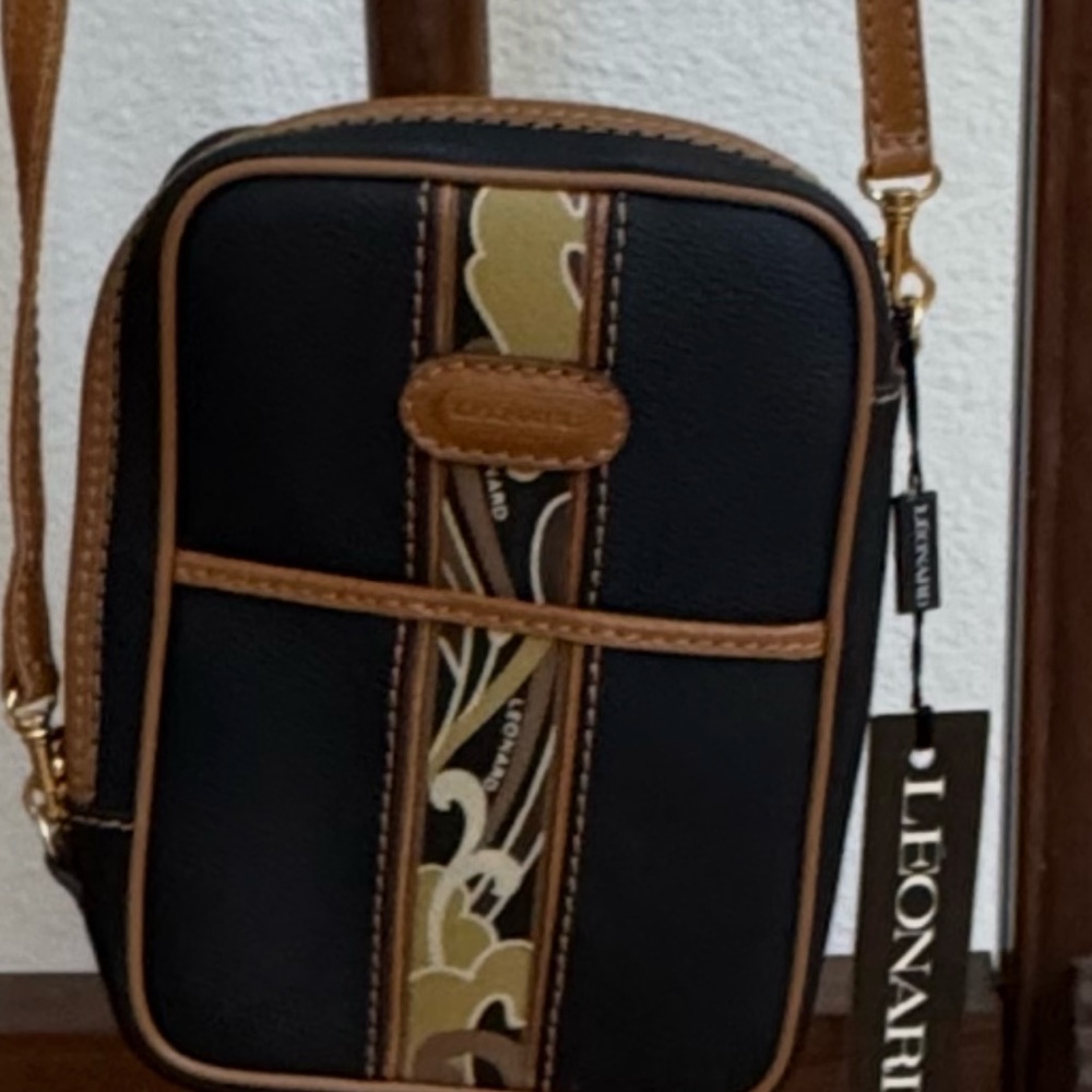 Leonard Paris Black and Brown Crossbody Bag Made in Italy New with Tags.